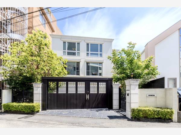 神奈川県鎌倉市雪ノ下１丁目の中古戸建