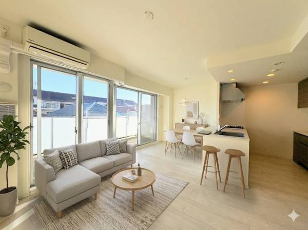 神奈川県茅ヶ崎市赤松町のマンション