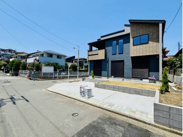 神奈川県藤沢市本藤沢７丁目の新築戸建