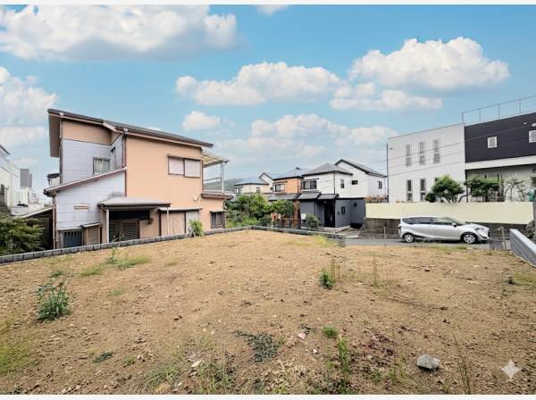 神奈川県三浦郡葉山町長柄の土地