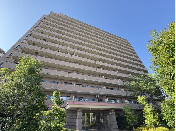 神奈川県藤沢市本鵠沼１丁目のマンション