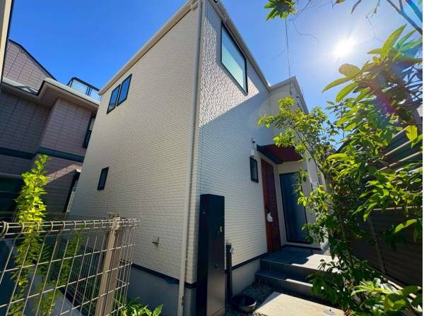 神奈川県藤沢市鵠沼海岸３丁目の新築戸建