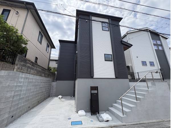 神奈川県逗子市池子２丁目の新築戸建