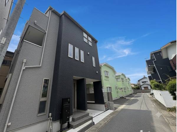 神奈川県平塚市夕陽ケ丘の新築戸建