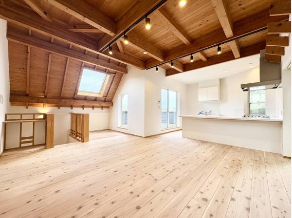 神奈川県逗子市桜山５丁目の中古戸建