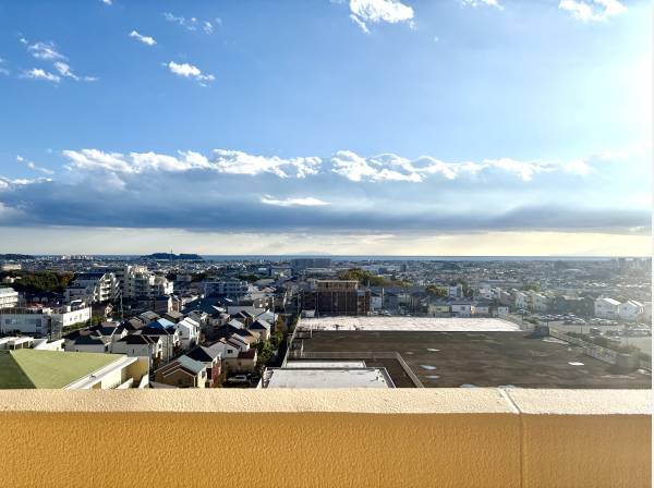 神奈川県藤沢市稲荷１丁目のマンション