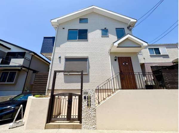 神奈川県藤沢市鵠沼藤が谷２丁目の中古戸建