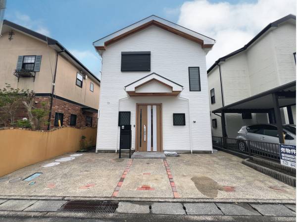 神奈川県三浦郡葉山町一色の中古戸建