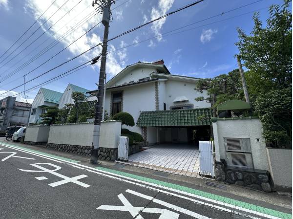 神奈川県三浦郡葉山町堀内の土地