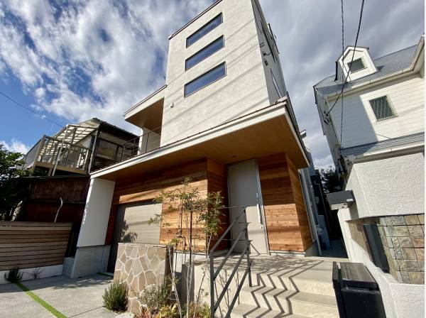 神奈川県鎌倉市腰越３丁目の新築戸建