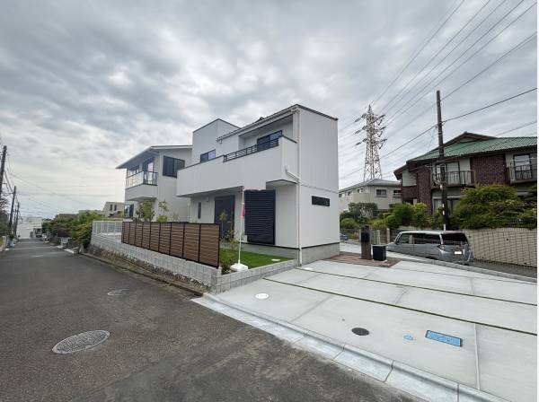 神奈川県藤沢市片瀬山２丁目の新築戸建
