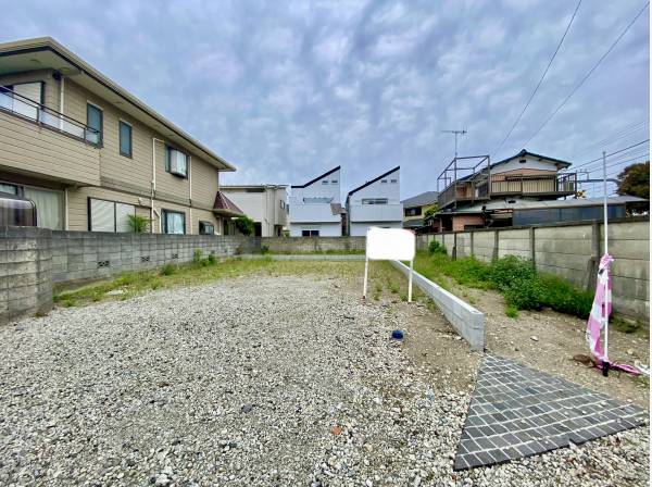 建築条件なしの売地