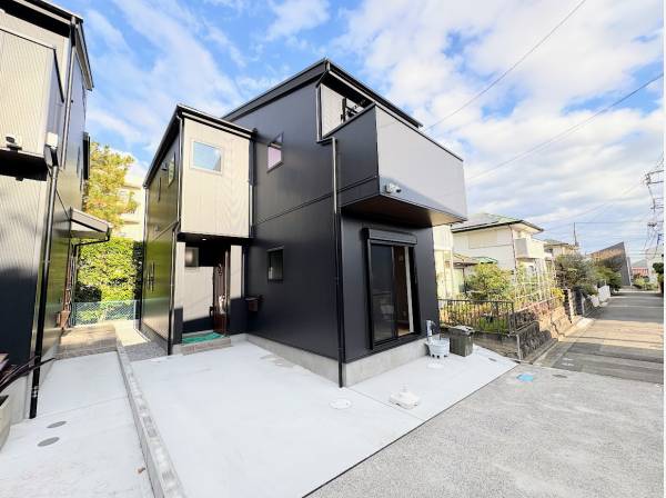 神奈川県藤沢市辻堂太平台２丁目の新築戸建