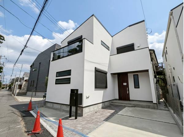 神奈川県茅ヶ崎市東海岸南４丁目の新築戸建