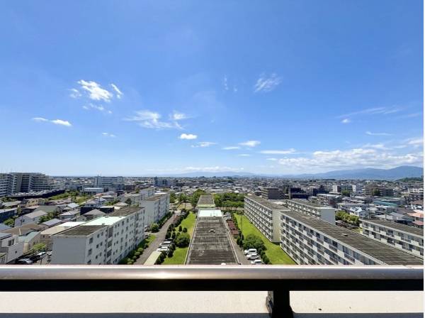 神奈川県茅ヶ崎市赤松町のマンション