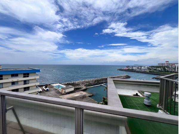 神奈川県逗子市小坪４丁目のマンション