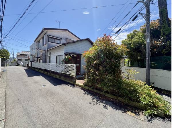 神奈川県藤沢市鵠沼桜が岡４丁目の土地