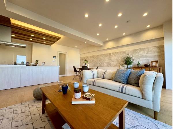 神奈川県藤沢市片瀬海岸１丁目のマンション