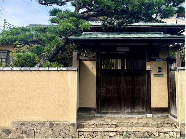 神奈川県鎌倉市七里ガ浜東２丁目の中古戸建