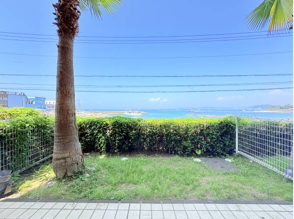 神奈川県三浦郡葉山町一色のマンション