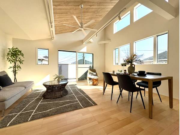 神奈川県茅ヶ崎市浜竹４丁目の新築戸建