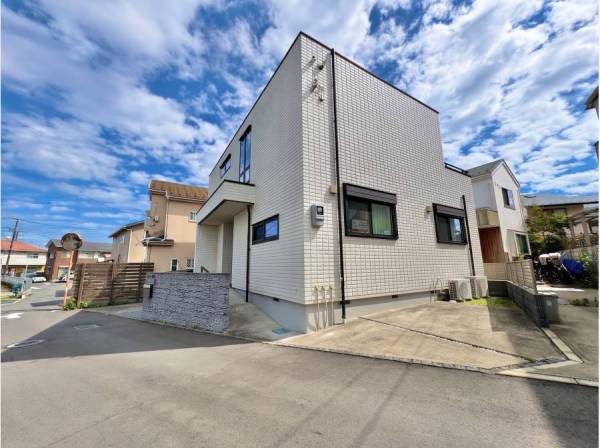 神奈川県藤沢市辻堂元町２丁目の中古戸建