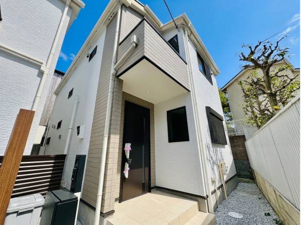 神奈川県逗子市桜山８丁目の新築戸建