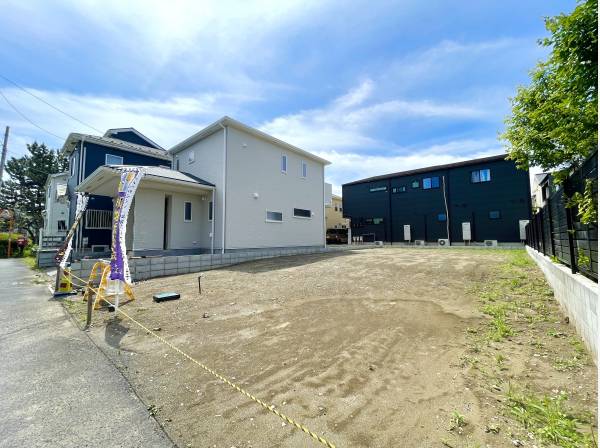 ～海まで徒歩8分！約54坪の建築条件なし売地～