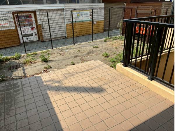 神奈川県逗子市新宿２丁目のマンション