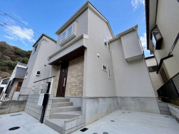 神奈川県藤沢市西富２丁目の新築戸建
