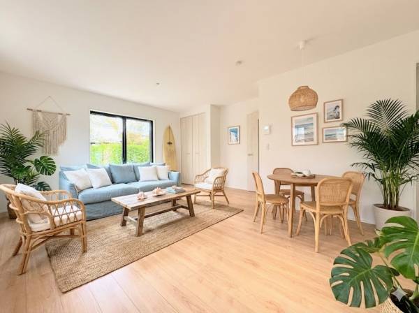 神奈川県藤沢市鵠沼海岸３丁目の新築戸建