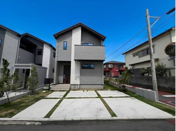 神奈川県藤沢市鵠沼松が岡３丁目の新築戸建