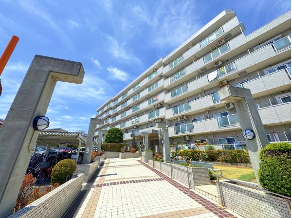 神奈川県茅ヶ崎市ひばりが丘のマンション