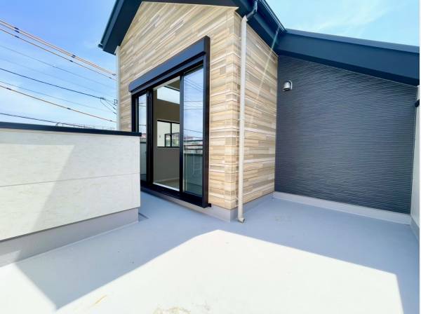 神奈川県藤沢市鵠沼海岸３丁目の新築戸建