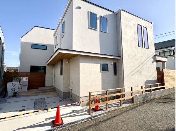神奈川県茅ヶ崎市浜竹４丁目の新築戸建