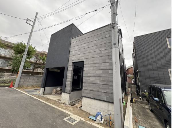神奈川県藤沢市鵠沼海岸２丁目の新築戸建