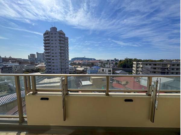 神奈川県藤沢市片瀬４丁目のマンション