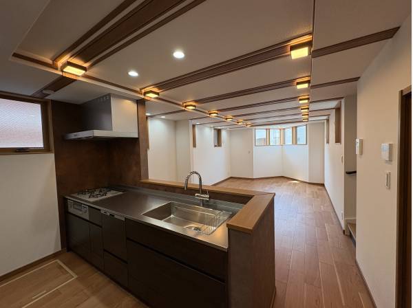 神奈川県茅ヶ崎市浜竹３丁目の新築戸建