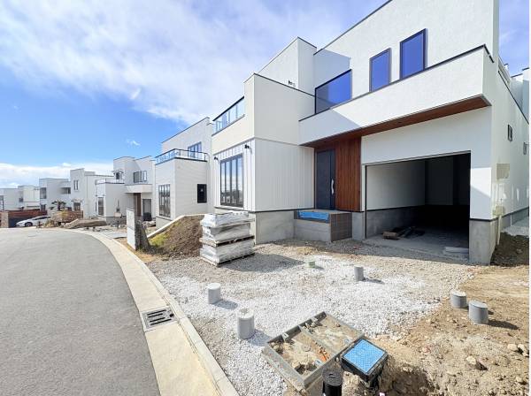 神奈川県横須賀市佐島の丘２丁目の新築戸建