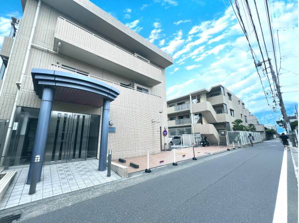 神奈川県逗子市新宿１丁目のマンション