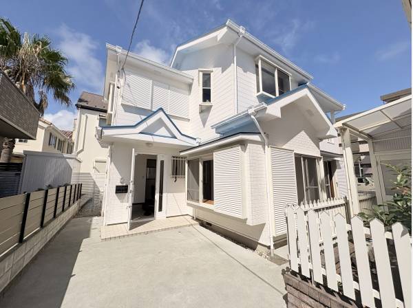 神奈川県藤沢市鵠沼海岸３丁目の中古戸建