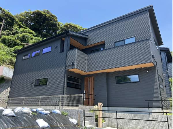 神奈川県鎌倉市極楽寺１丁目の新築戸建