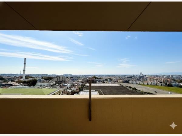 神奈川県藤沢市稲荷１丁目のマンション