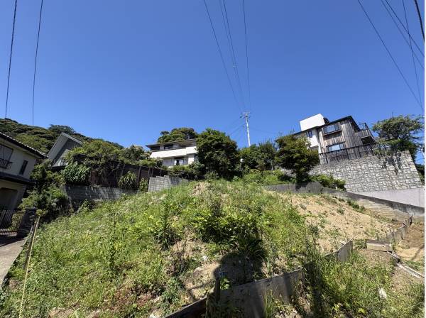 神奈川県三浦郡葉山町堀内の土地