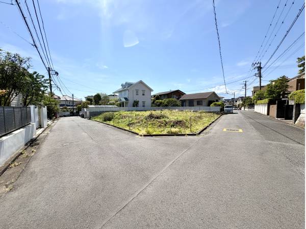 三方向に開けた開放感ある現地