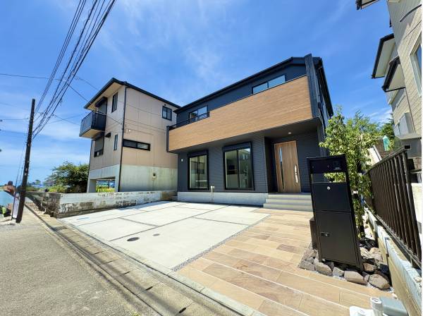 神奈川県藤沢市白旗４丁目の新築戸建