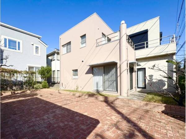 神奈川県藤沢市鵠沼松が岡４丁目の中古戸建