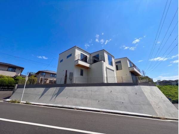 神奈川県藤沢市片瀬山１丁目の新築戸建