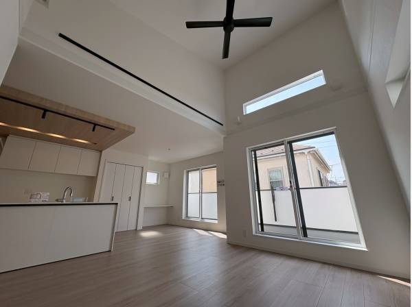 神奈川県鎌倉市手広４丁目の新築戸建