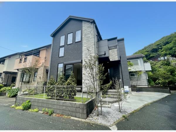 神奈川県鎌倉市稲村ガ崎２丁目の新築戸建